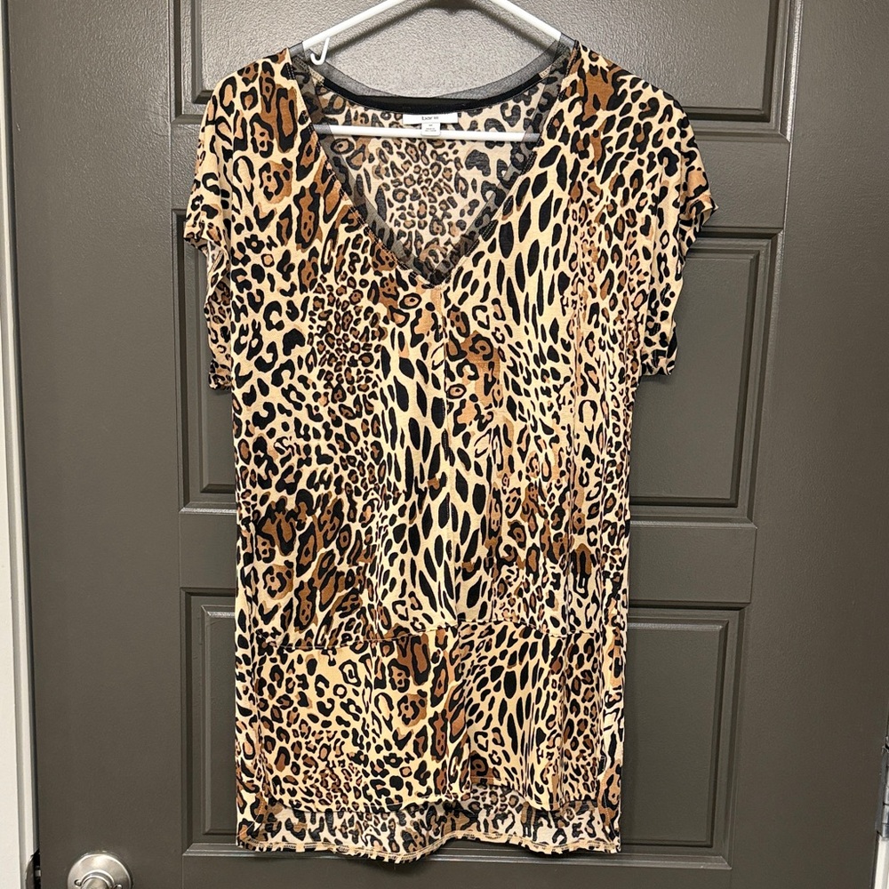 Bar III Animal Print V-Neck Short Sleeve Top